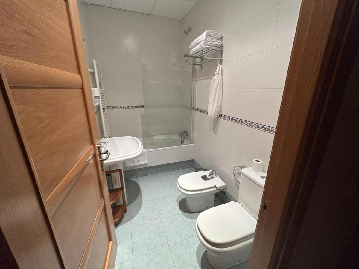 Hostal Villa El Colmenar Момбельтран Экстерьер фото
