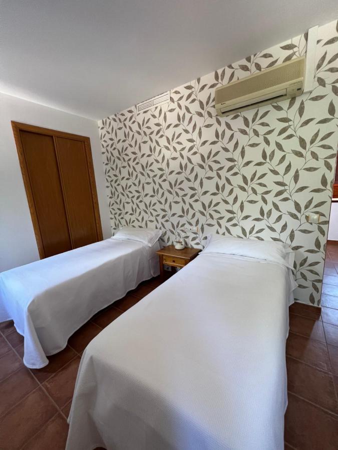 Hostal Villa El Colmenar Момбельтран Экстерьер фото
